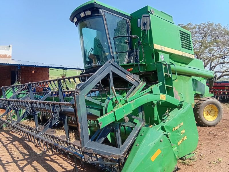 John Deere 1175